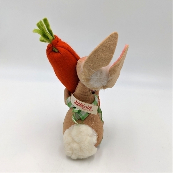 Annalee Mobilitee Doll Bunny Rabbit Carrot Figurine Doll 1971 - Picture 2 of 7